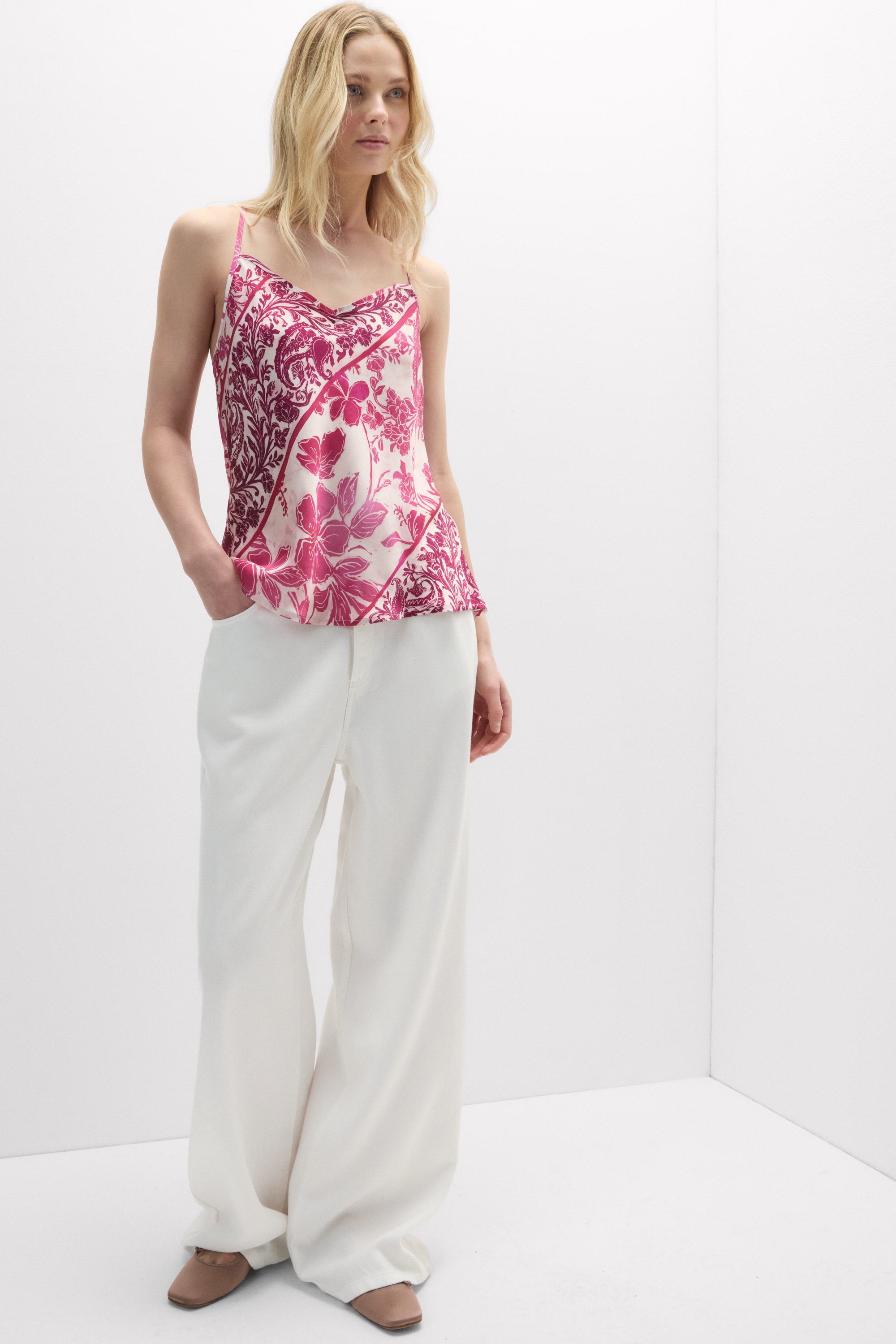 &ldquo;Brighten Your Day&rdquo; ビスコース サテン トップス