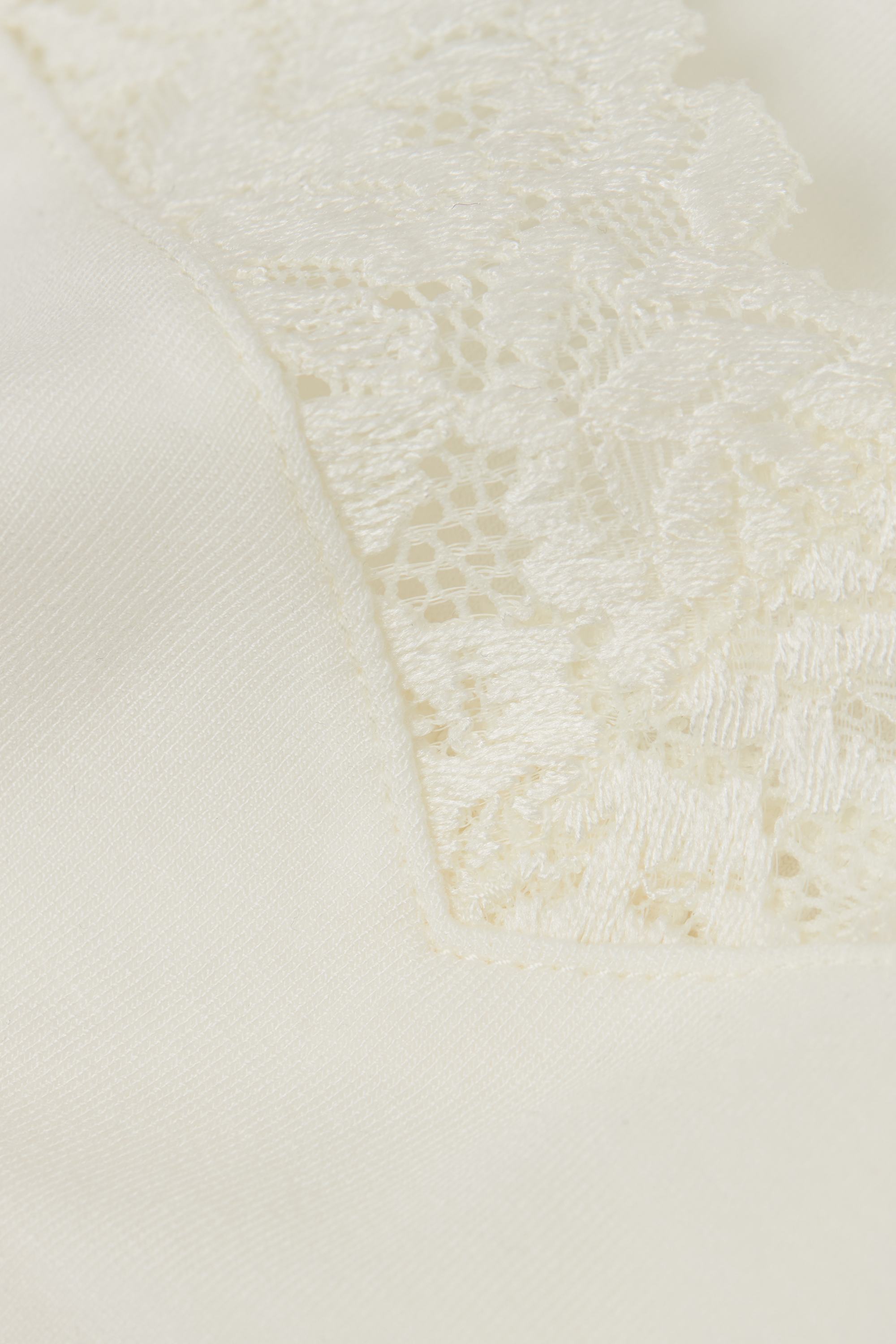 Pretty Flowers モダール トップ