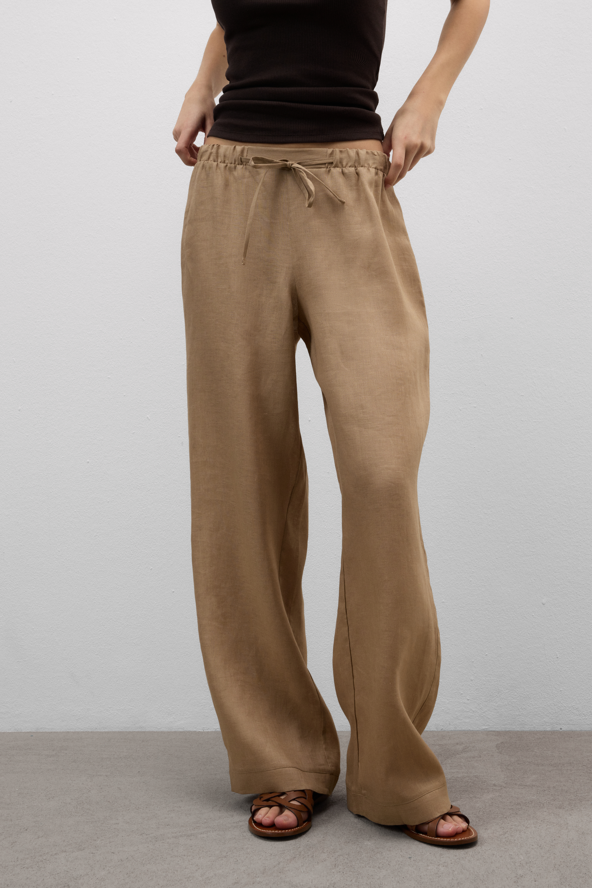 The Pure Linen リネンファブリック ドローストリング ロングパンツ