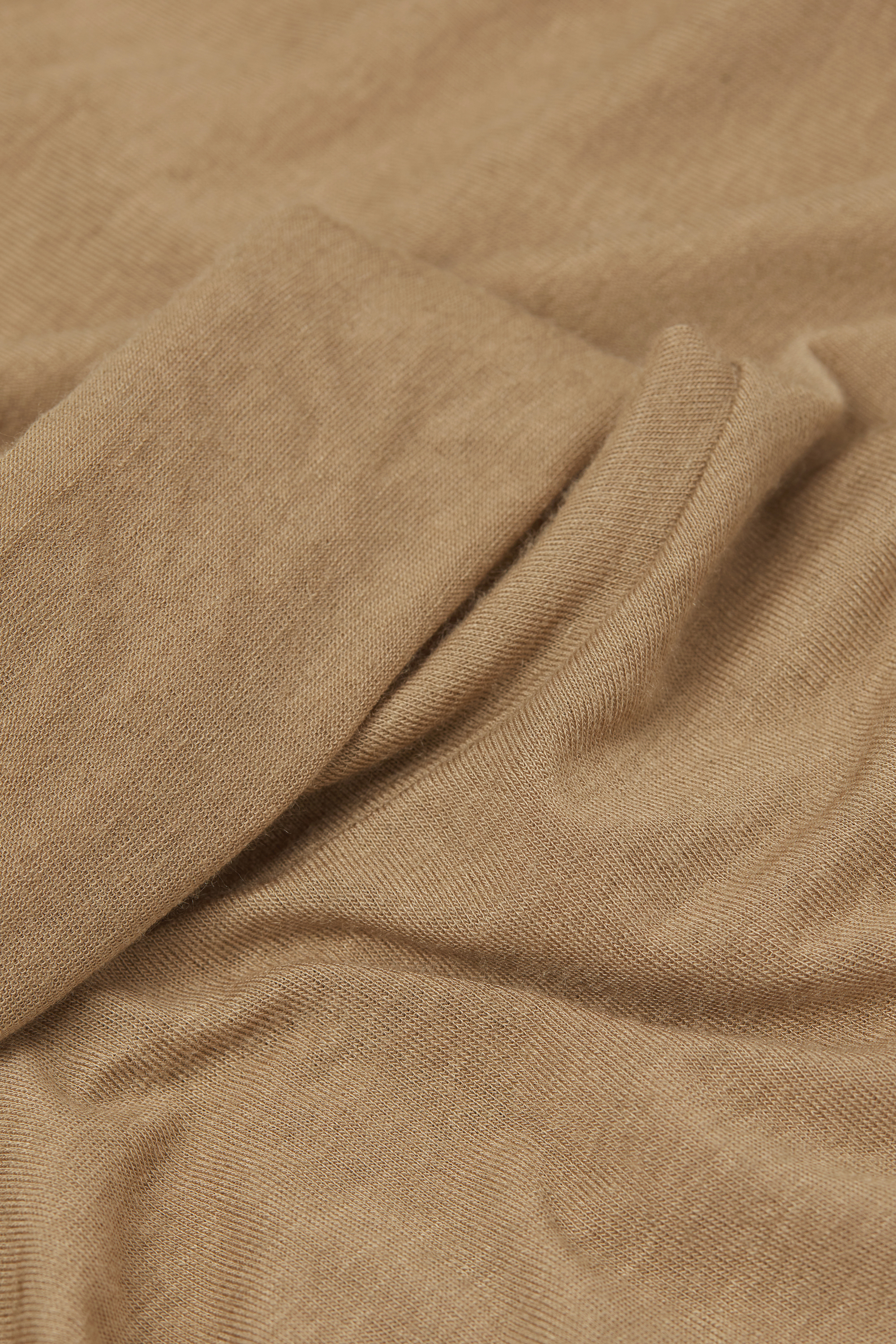 モダール カシミヤ ウルトラライト ハイネック トップ