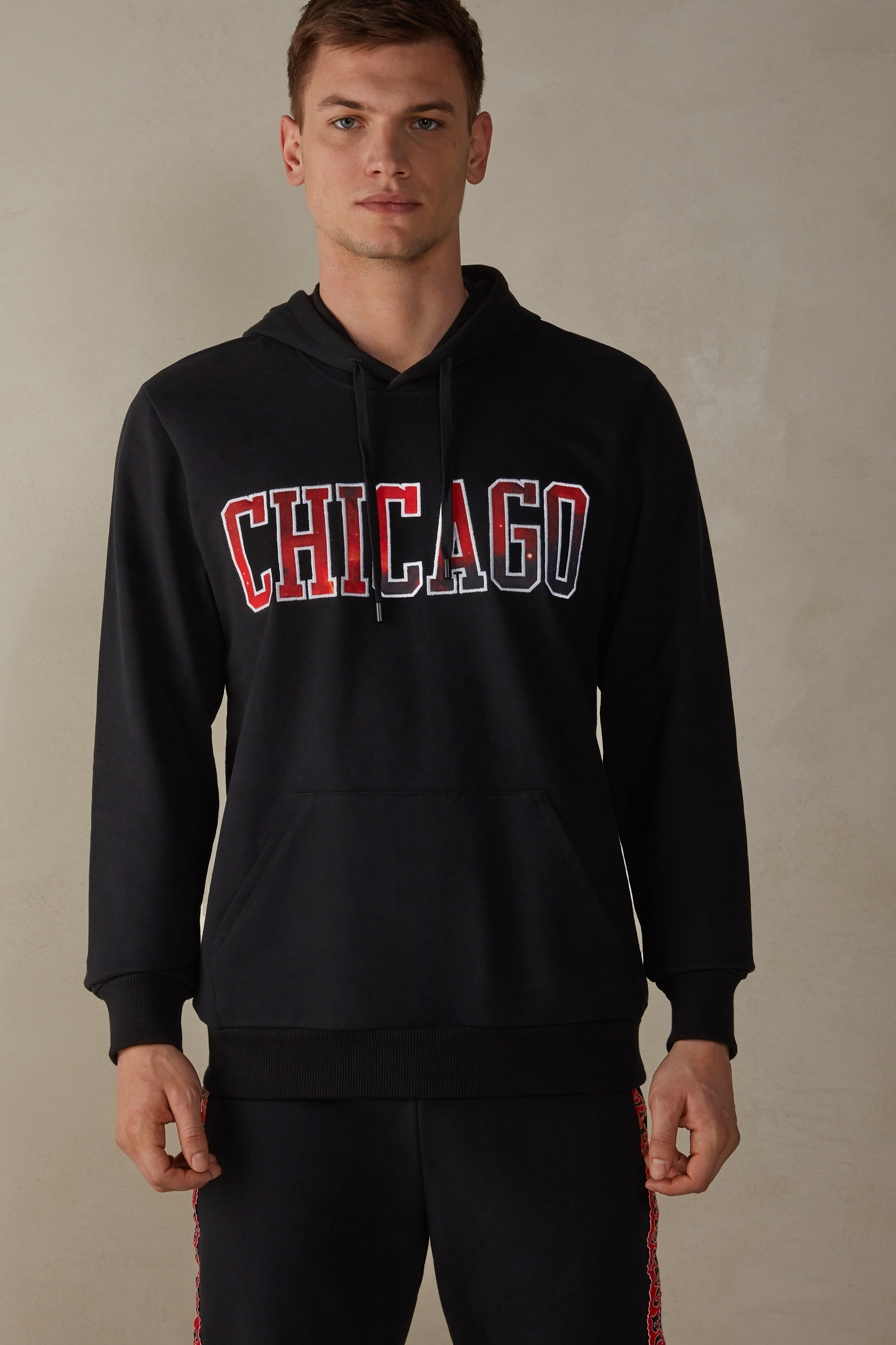 Hooded Sweatshirt with Chicago Lettering | Intimissimi