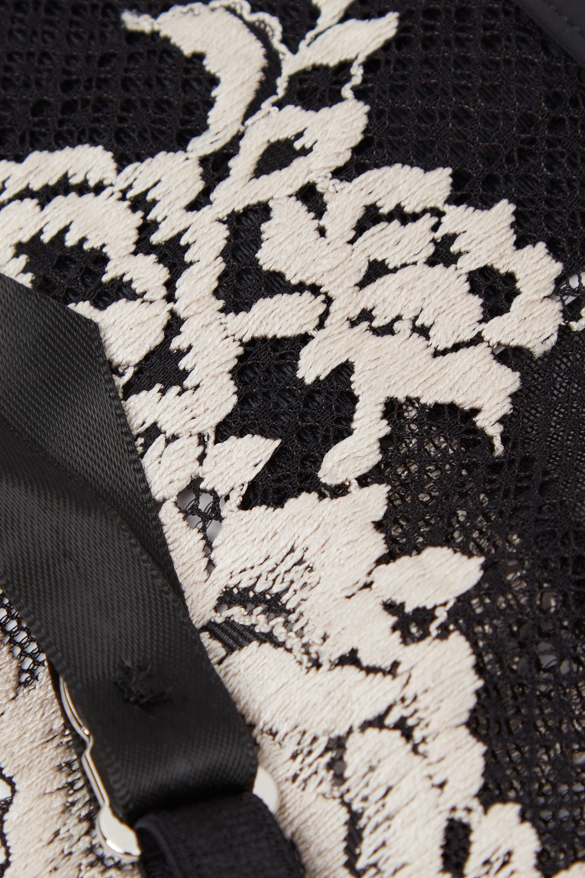 Pretty Flowers ガーターベルト