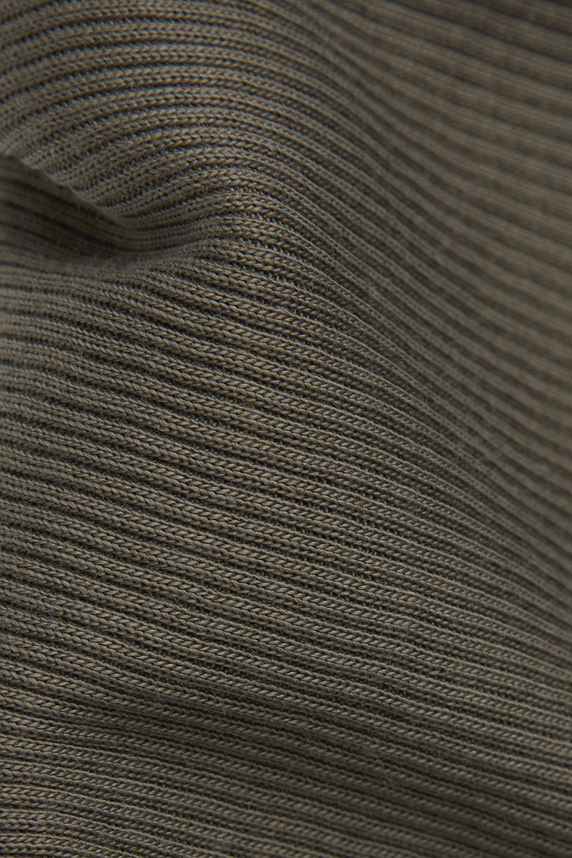 Superiorコットン リブ クロップドトップ