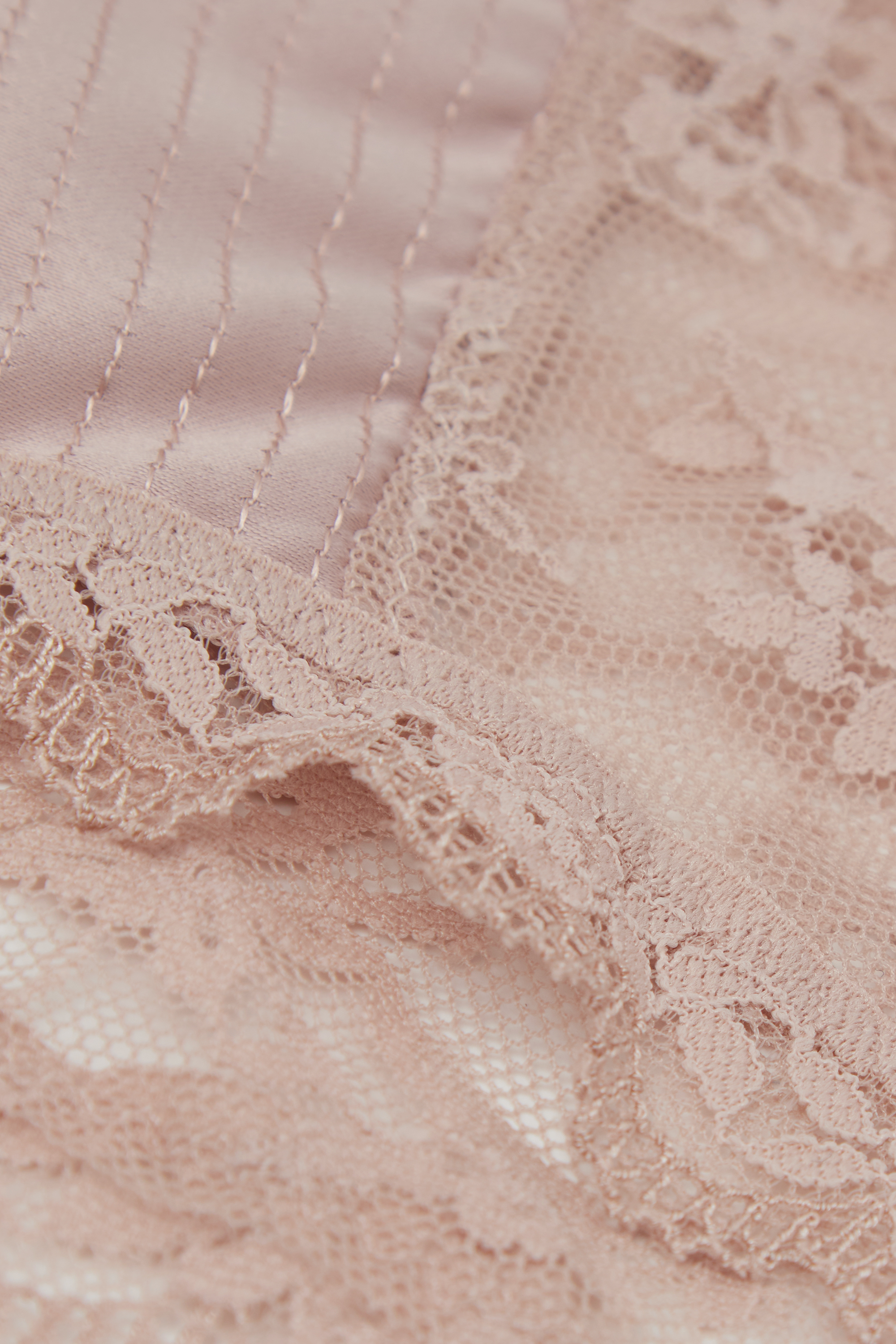 "The Art of Lingerie" ハイライズ ブラジリアンキュロット