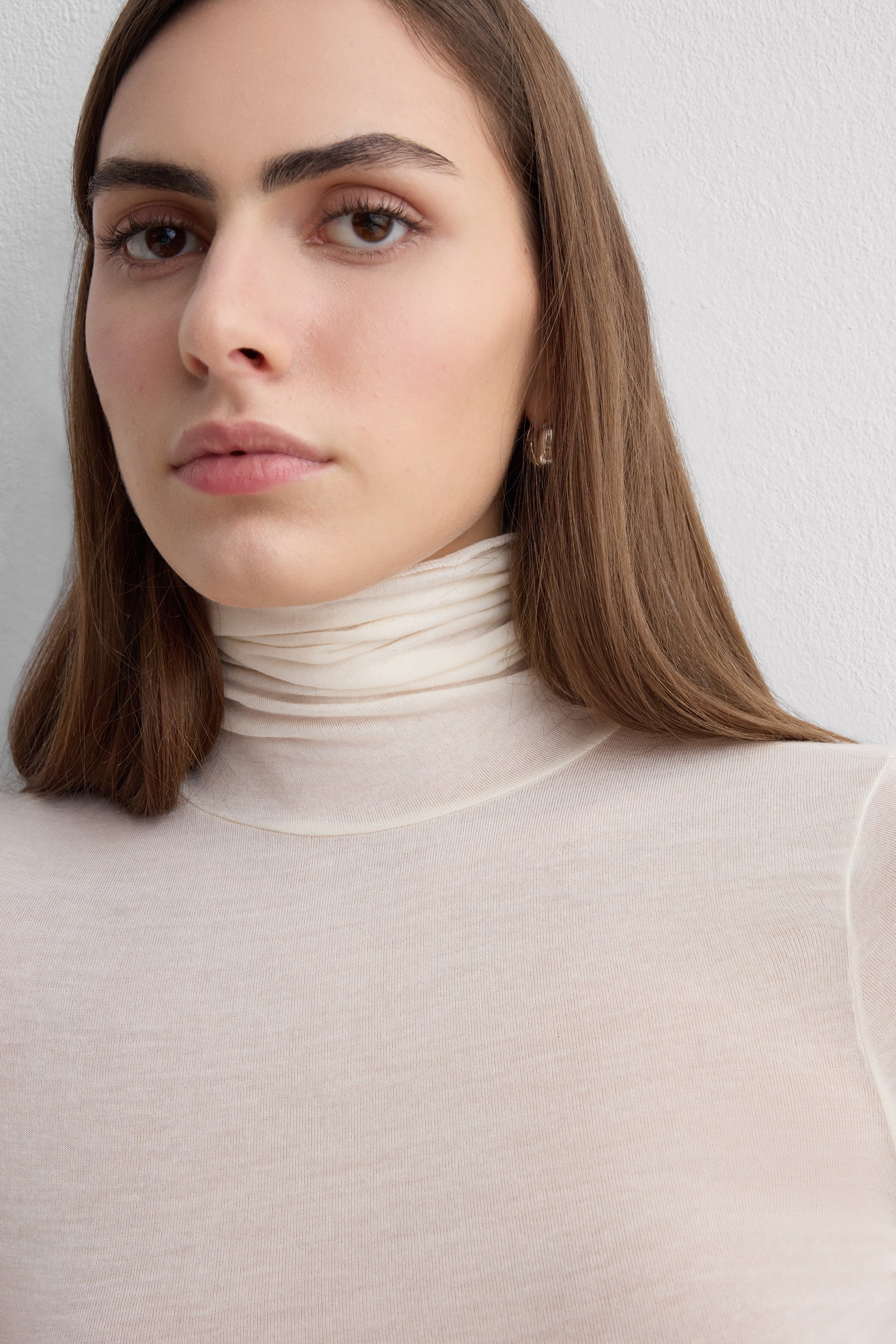 ウルトラライトモダール＆カシミヤ ハイネック ボディスーツ