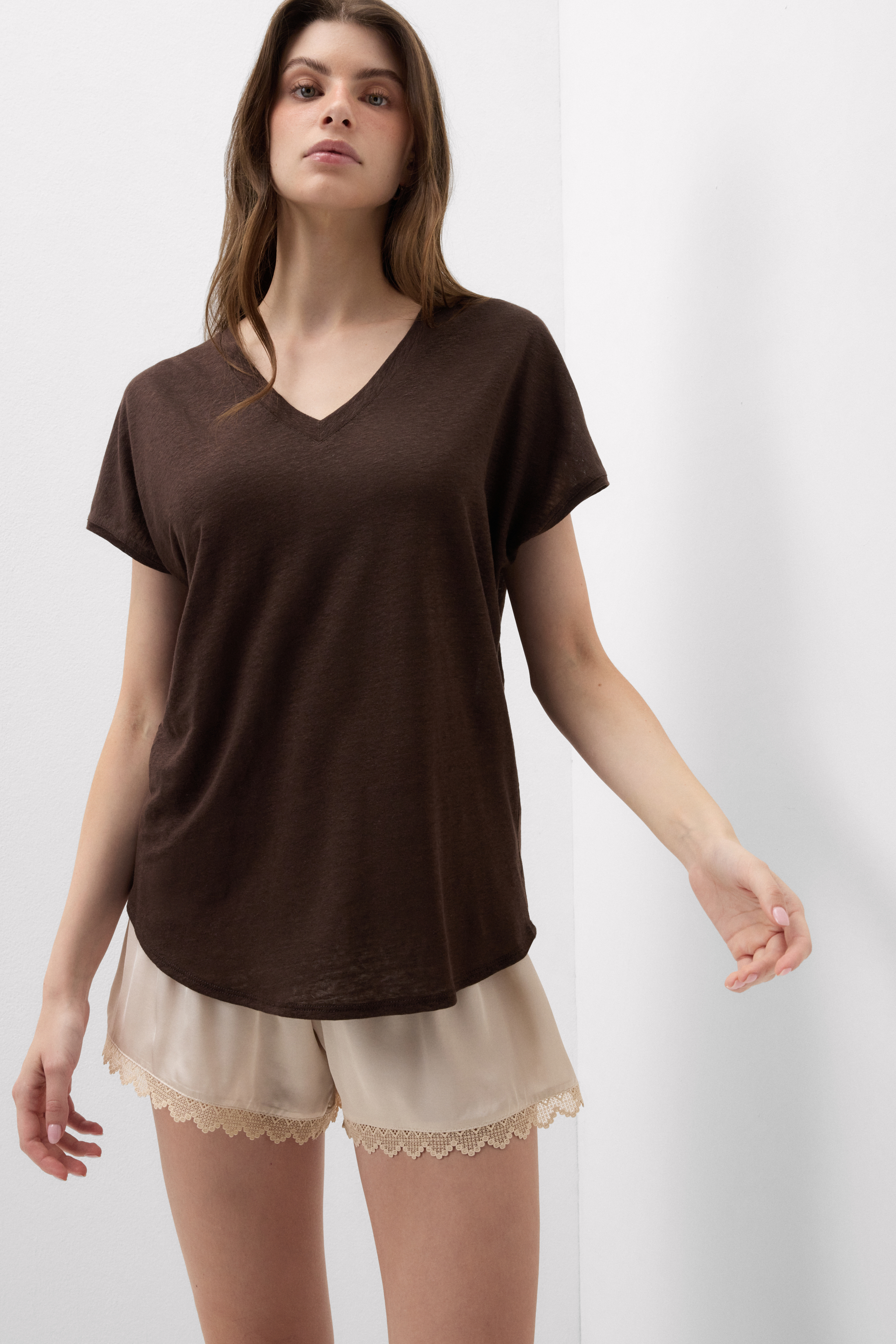 The Pure Linen リネン Vネック ショートスリーブ Tシャツ