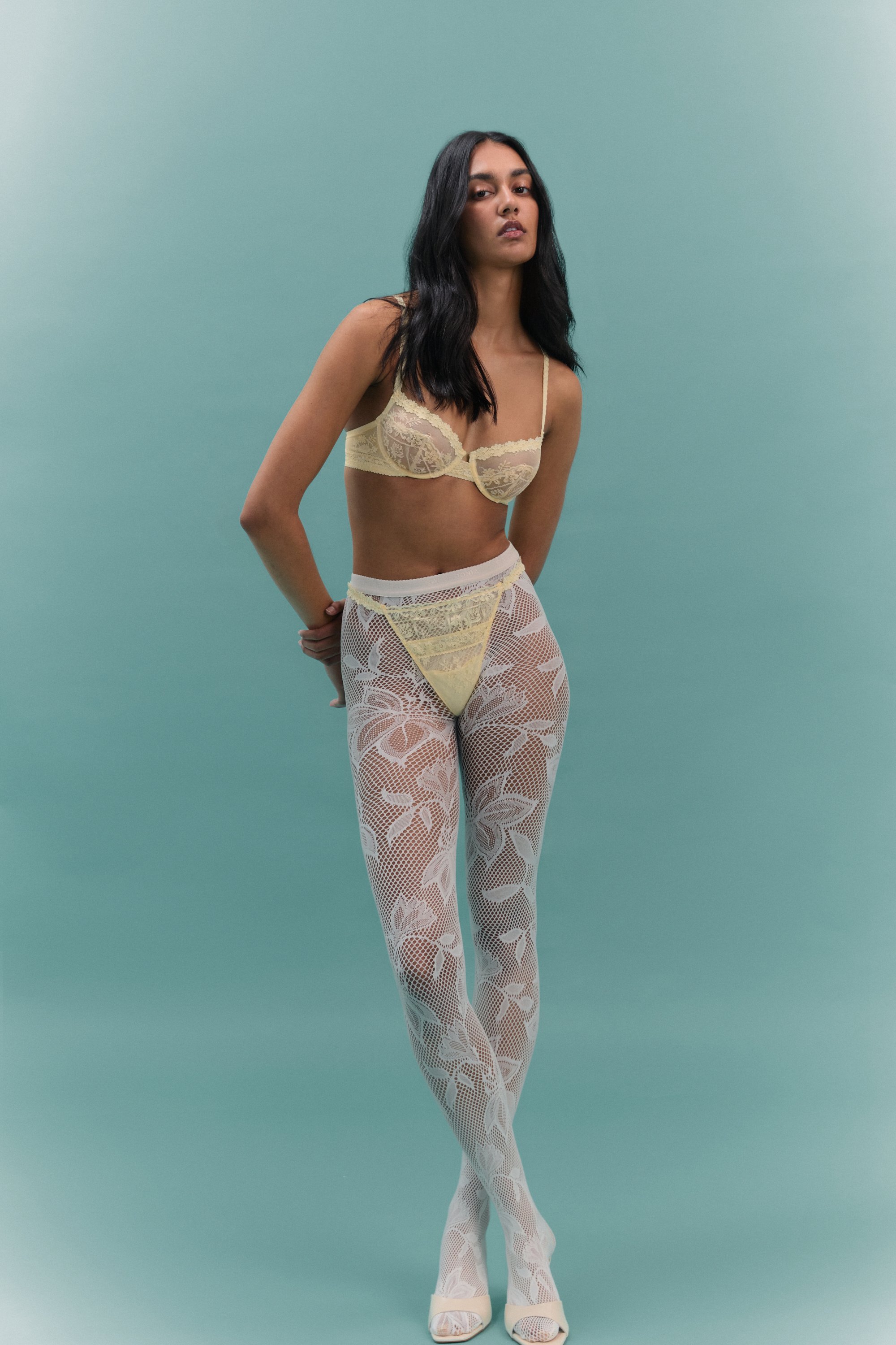 "Storybook Romance" バルコネットブラ