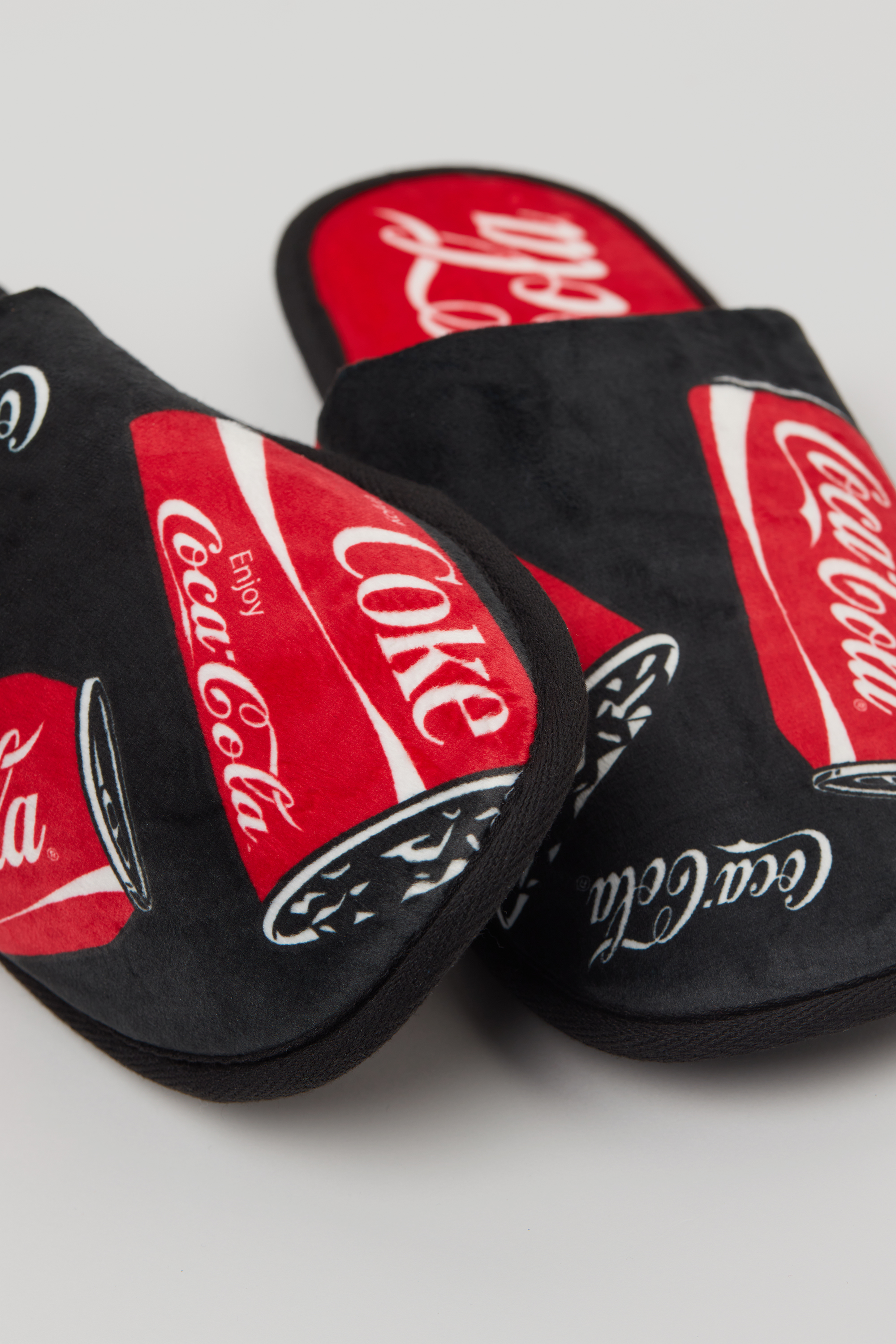 コカ・コーラ&reg; スリッパ