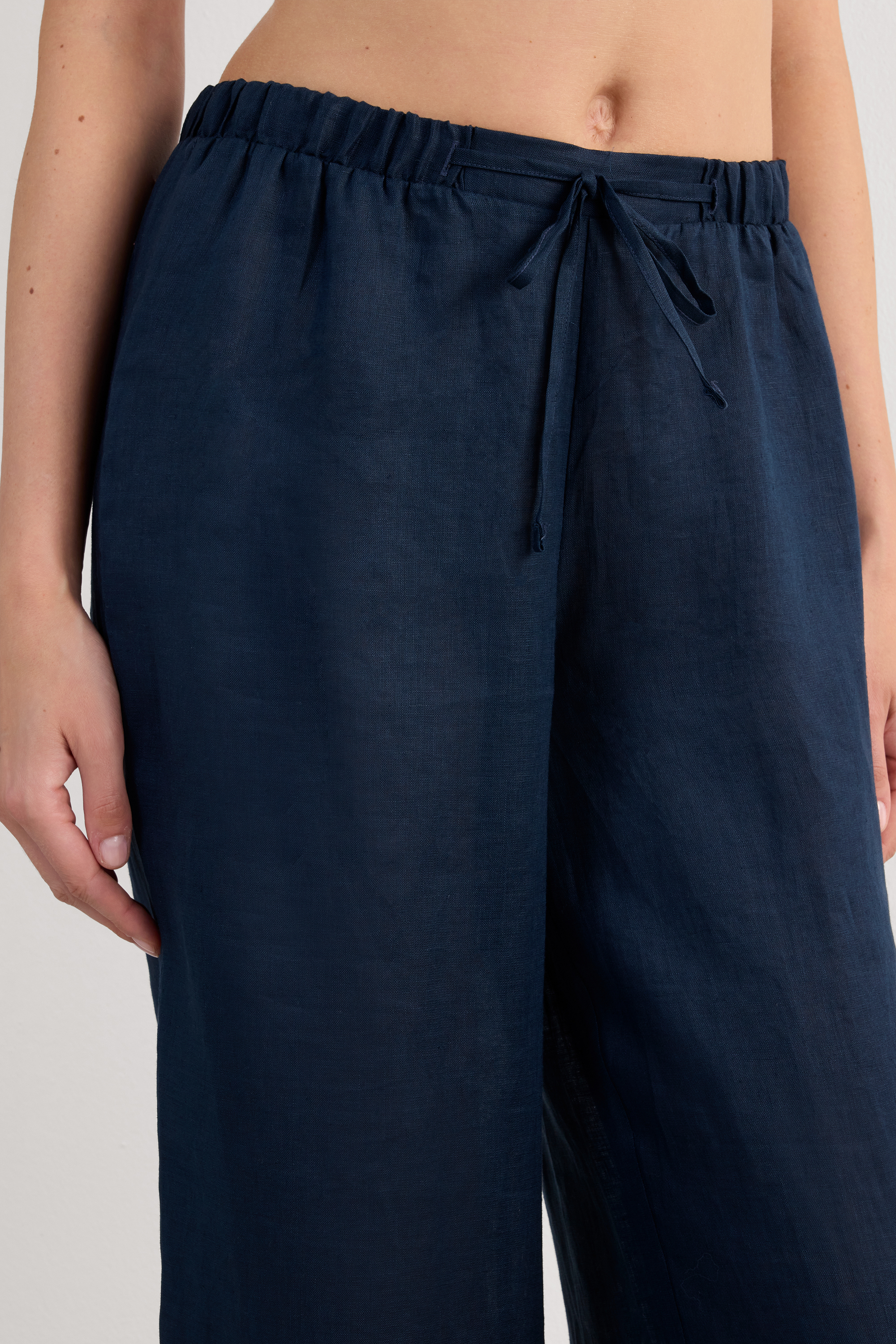 The Pure Linen リネンファブリック ドローストリング ロングパンツ
