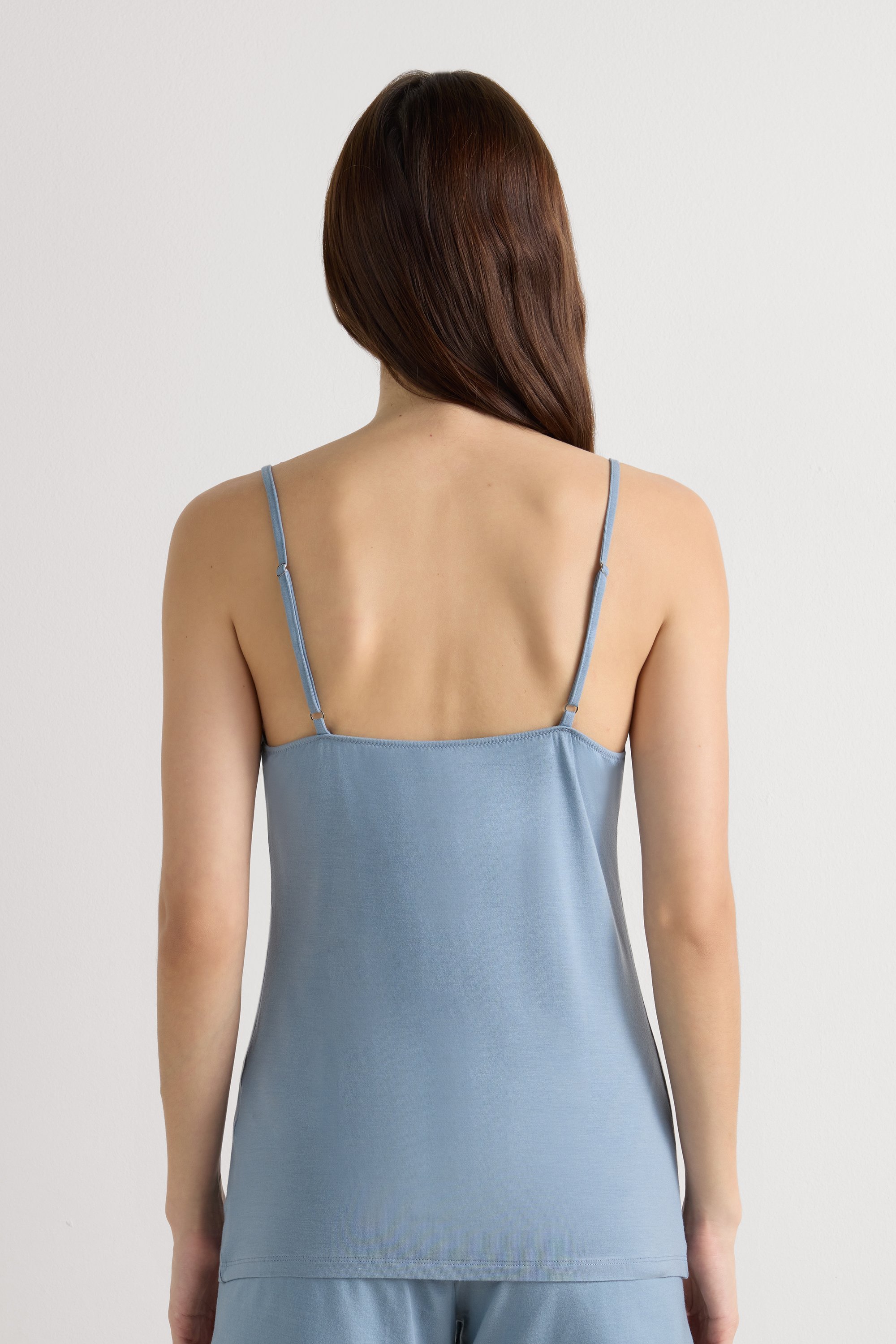 マイクロモダール スリムストラップトップス