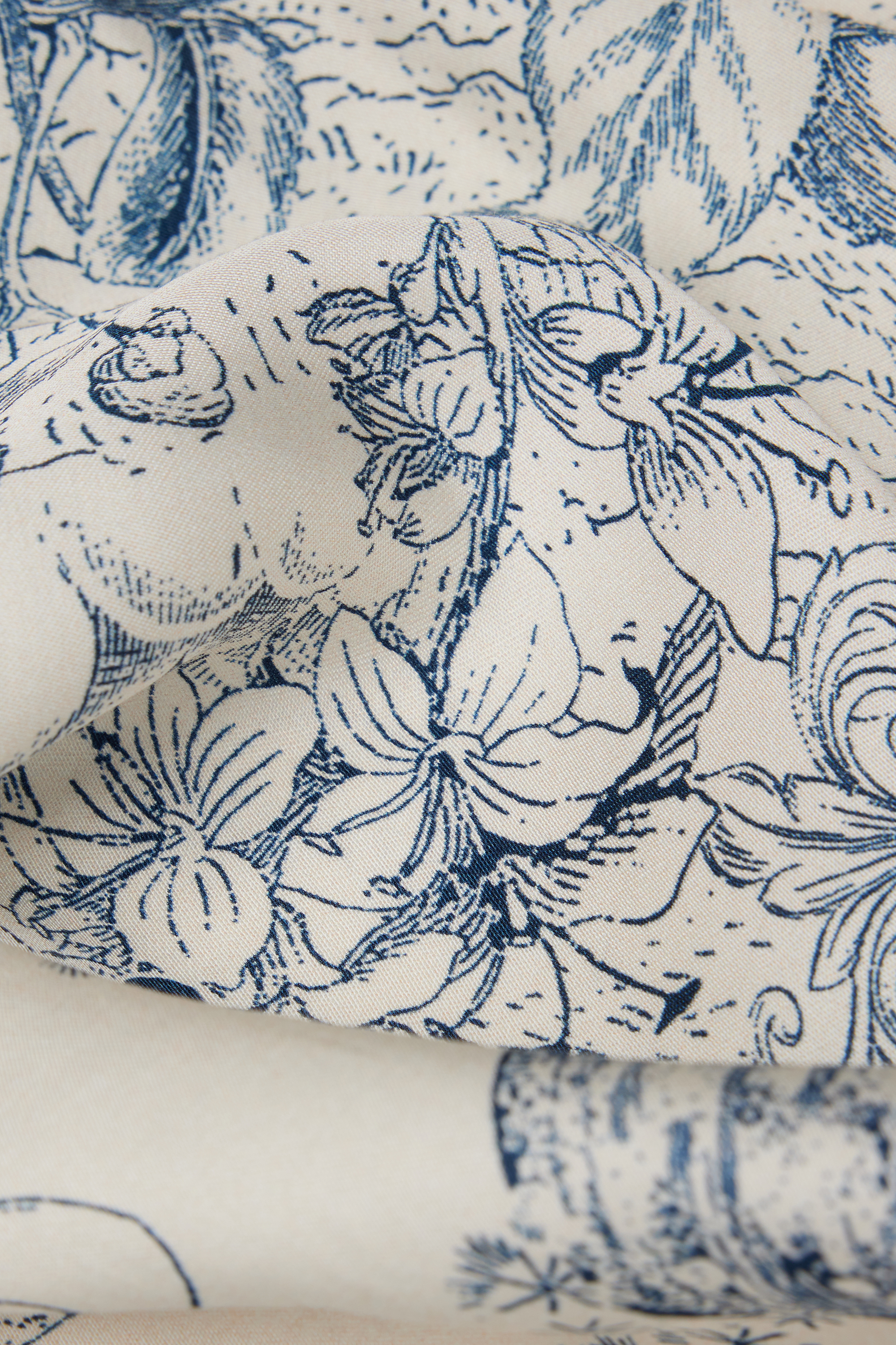 Luxury Dreams ビスコースサテン ショートパンツ