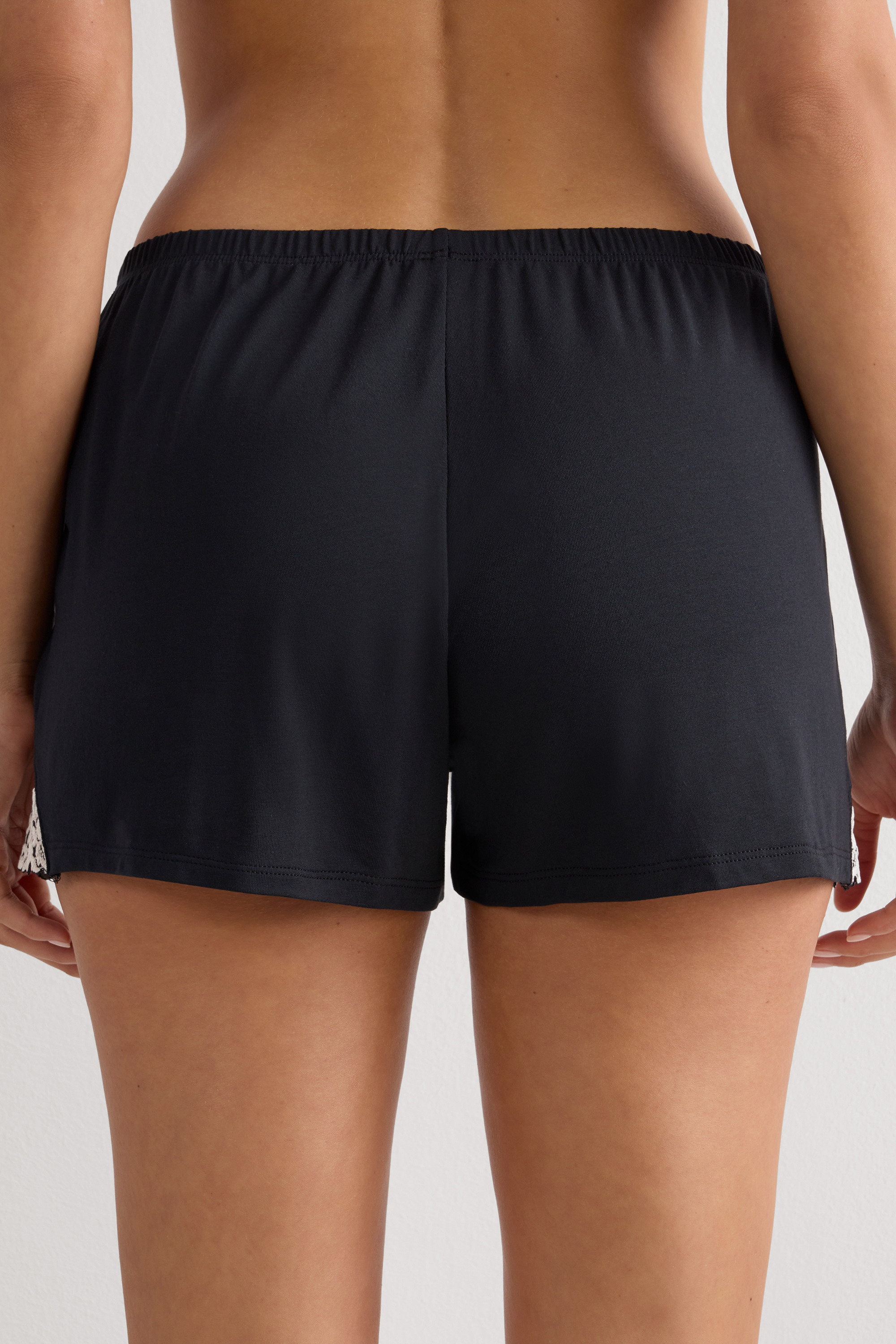 Pretty Flowers モダール ショートパンツ