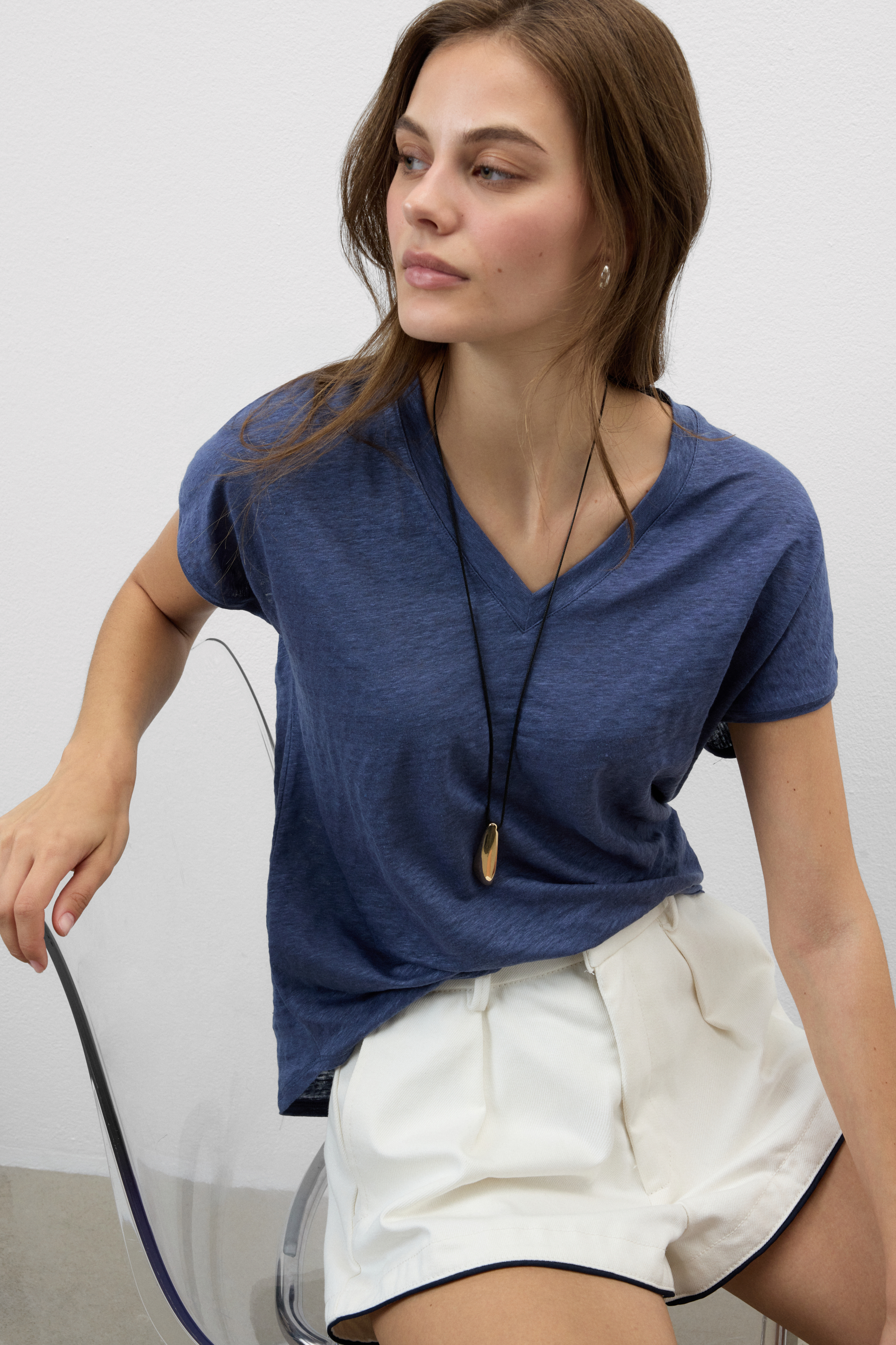 The Pure Linen リネン Vネック ショートスリーブ Tシャツ