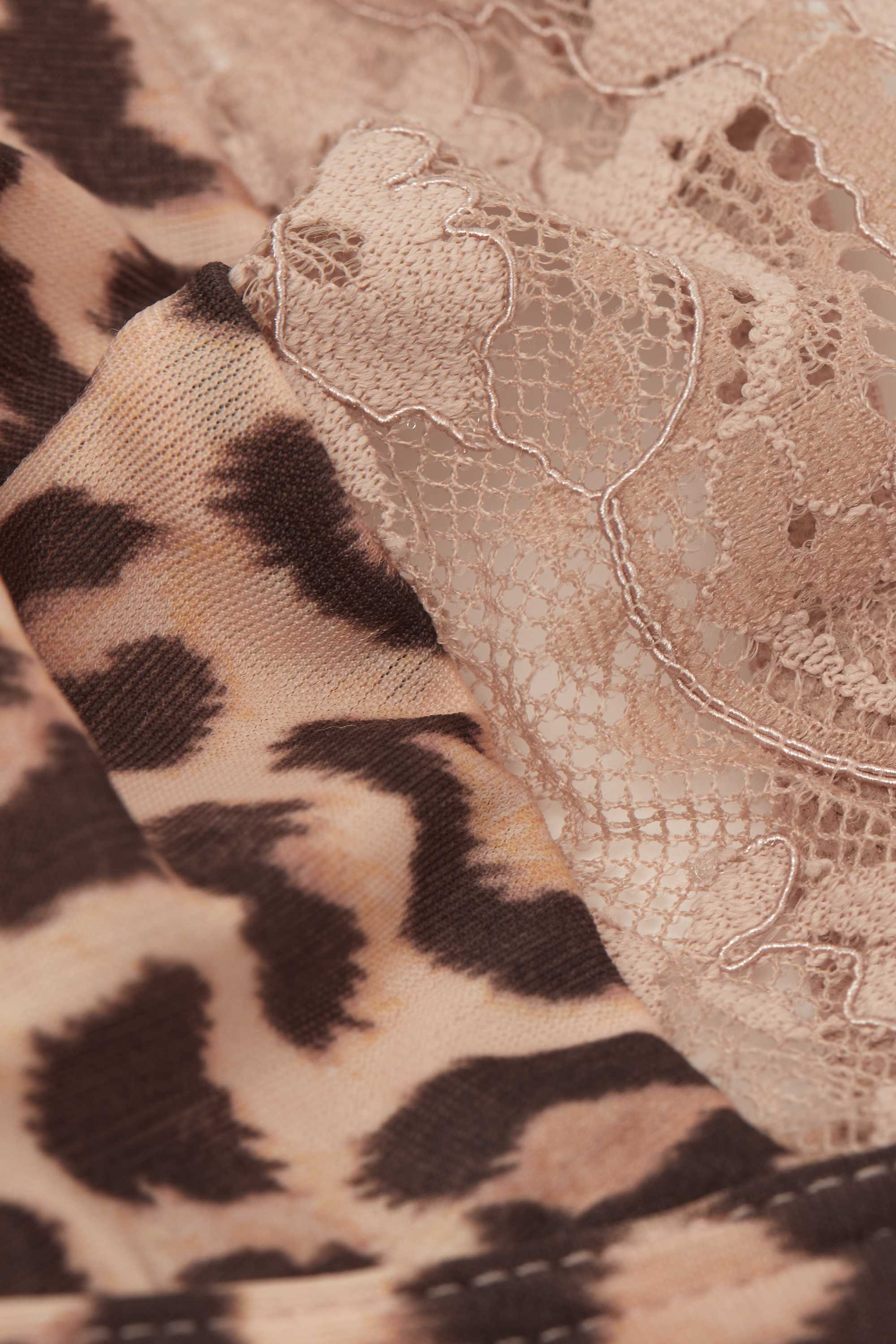 Pretty Savage Emma トライアングルブラ