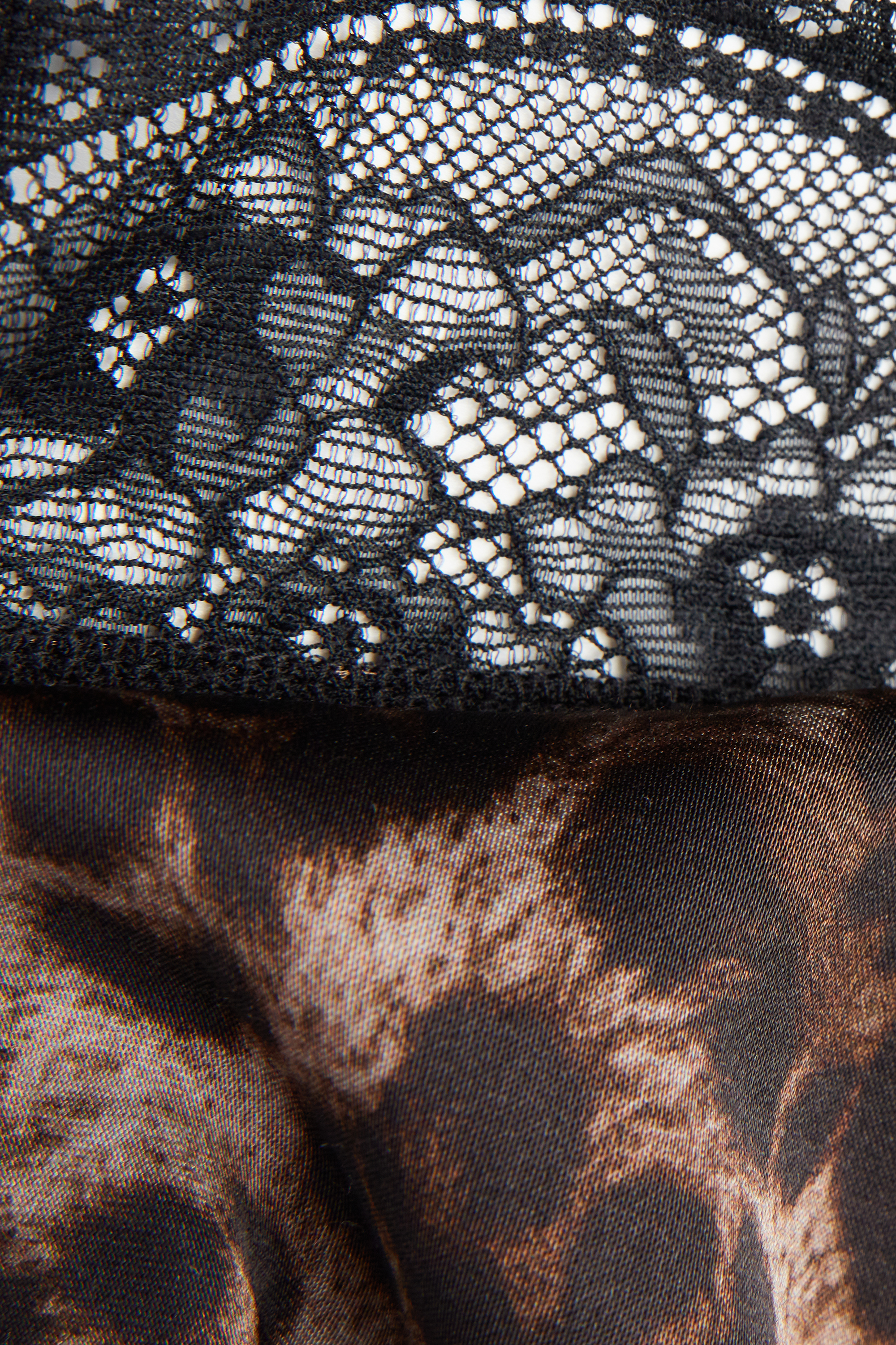 Luxurious Leopard ビスコースサテン ショートパンツ