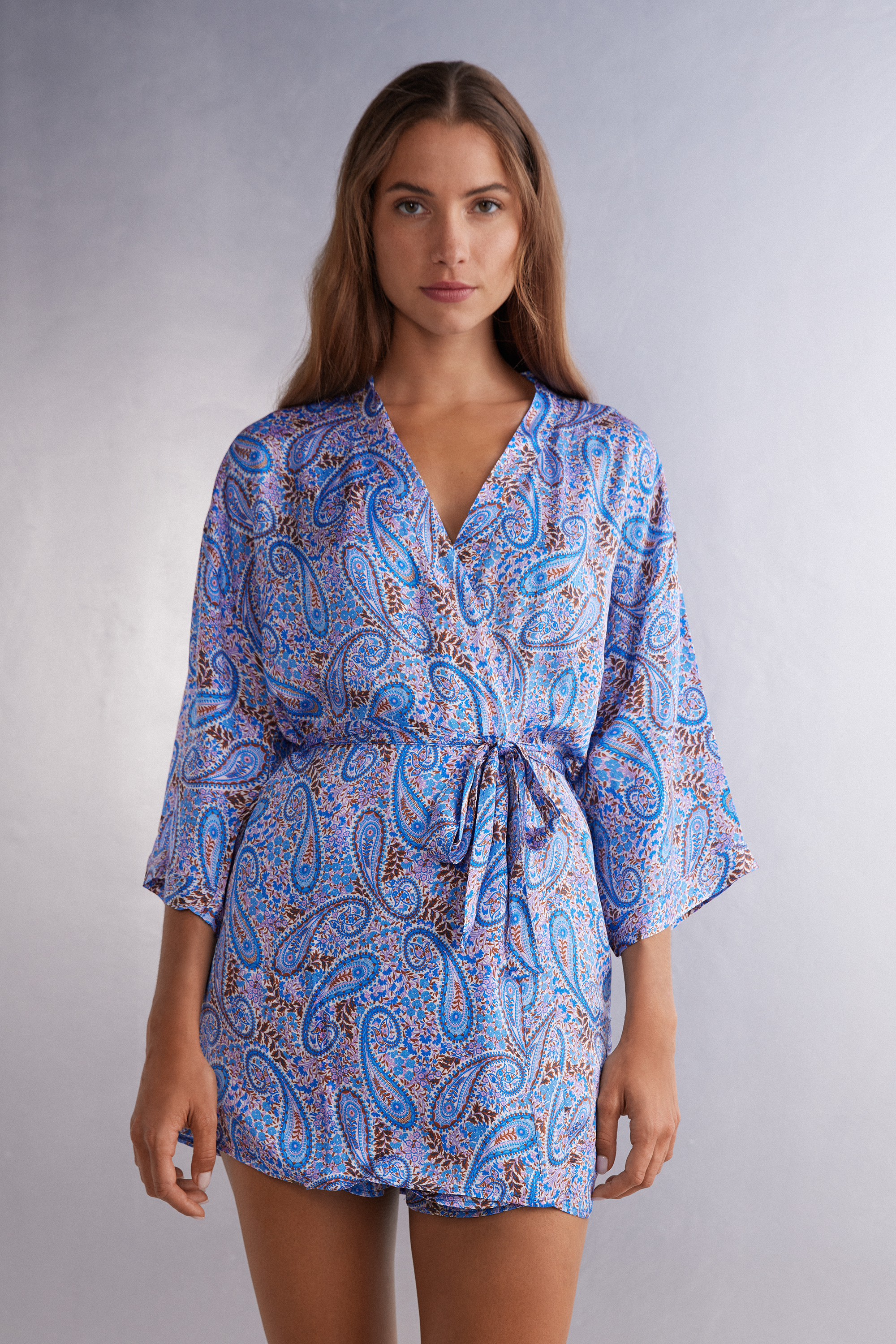 Vivo Nimali Satin Short Kimono - Wingu