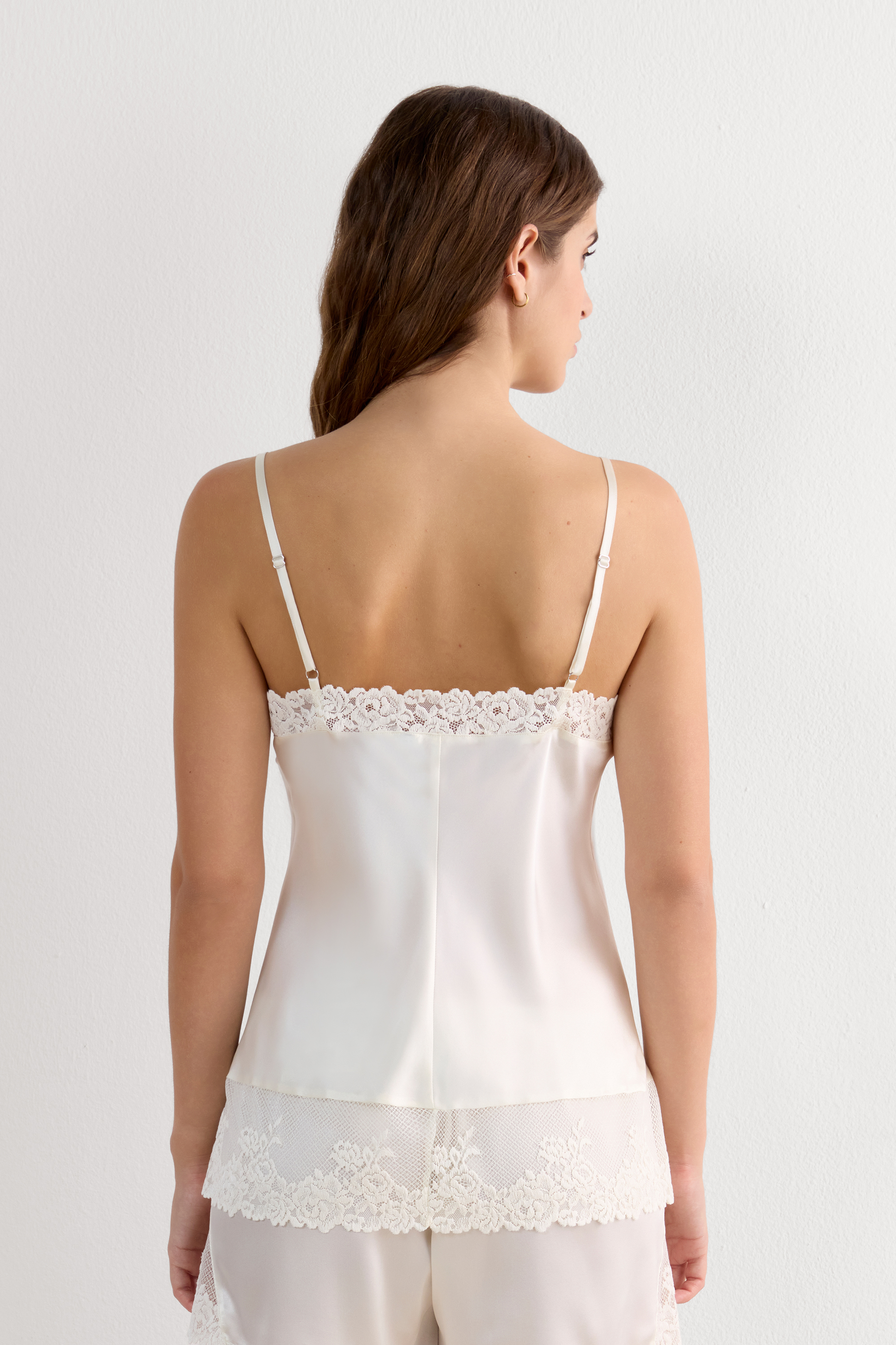 Pretty Flowers シルク スパゲッティストラップ トップ