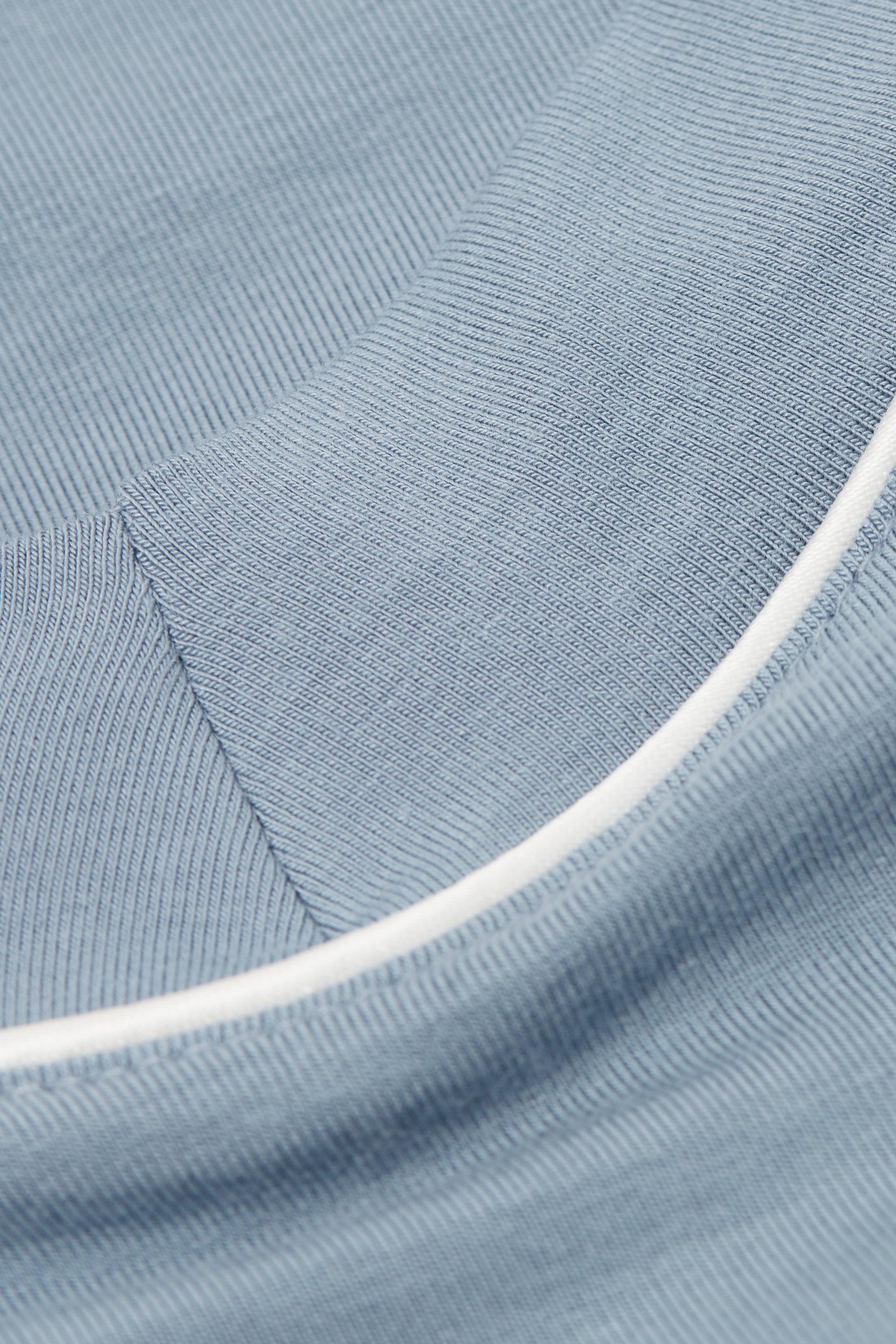 マイクロモダール スリムストラップトップス