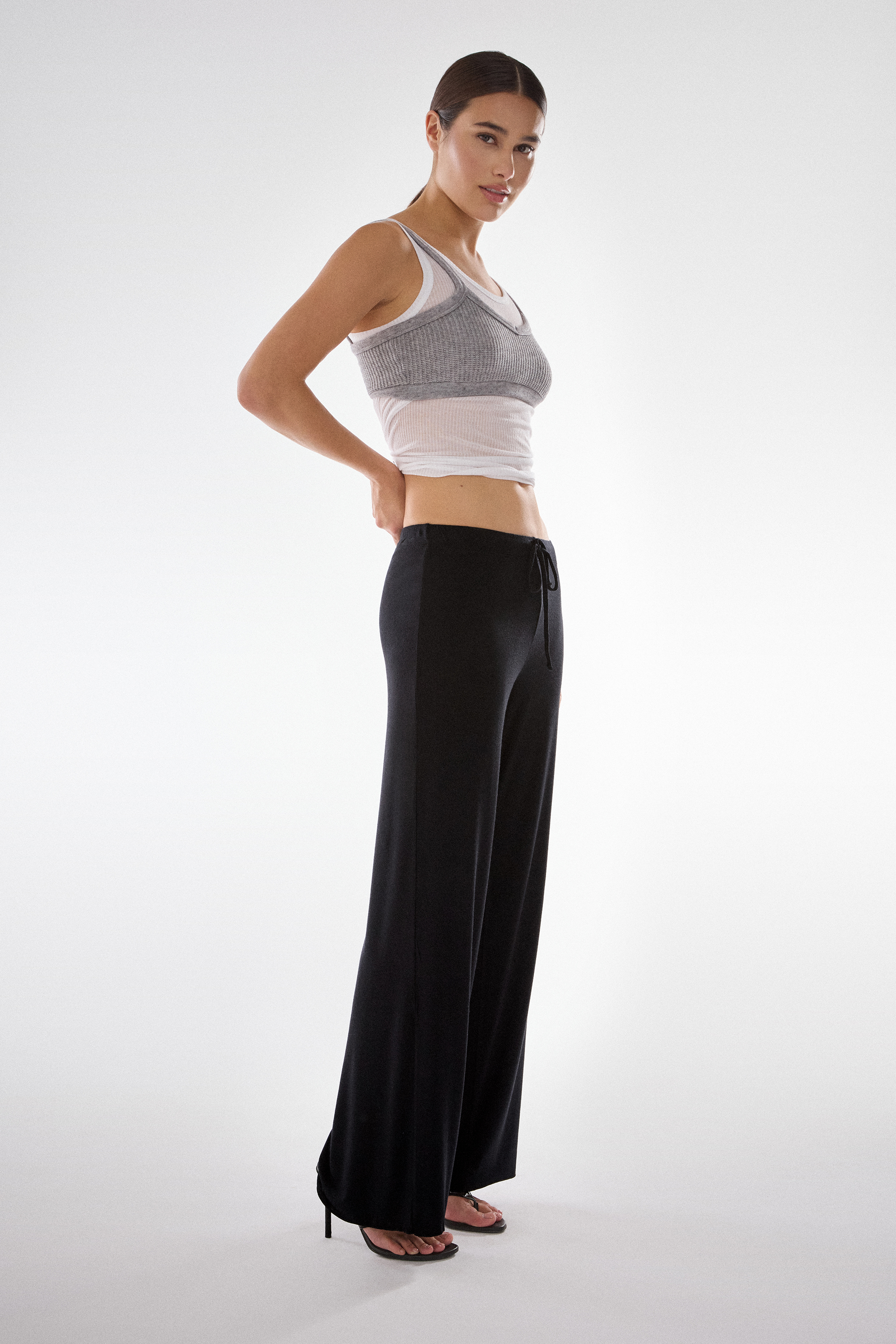 Intimissimi カシミヤ混ラメ入り長袖タートルトップス M　試着のみ ラメ入りカシミヤ混 ライトモダール ラウンドネックニット | Intimissimi