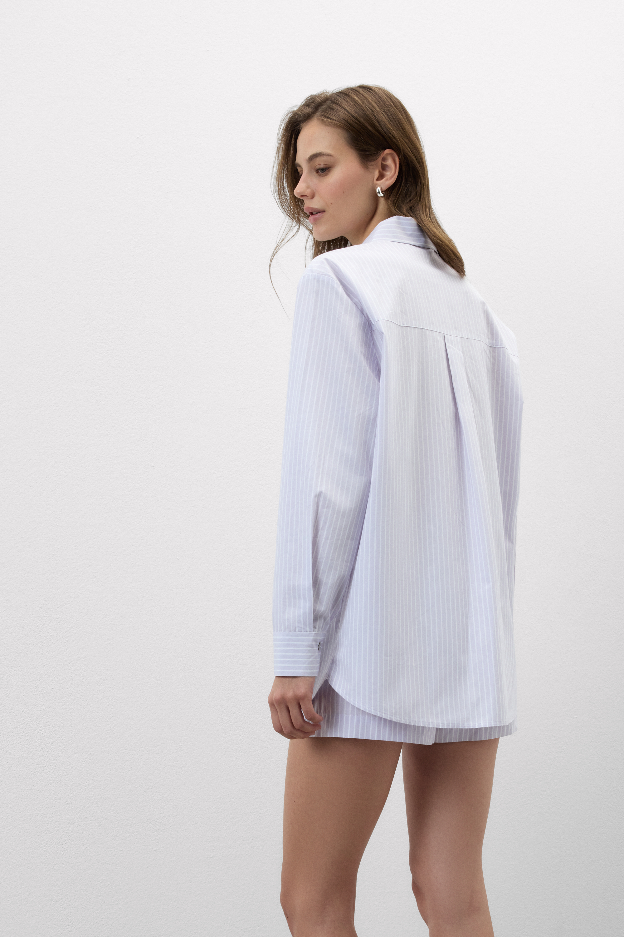 "Love Me Tender" ストライプ コットンファブリック シャツ