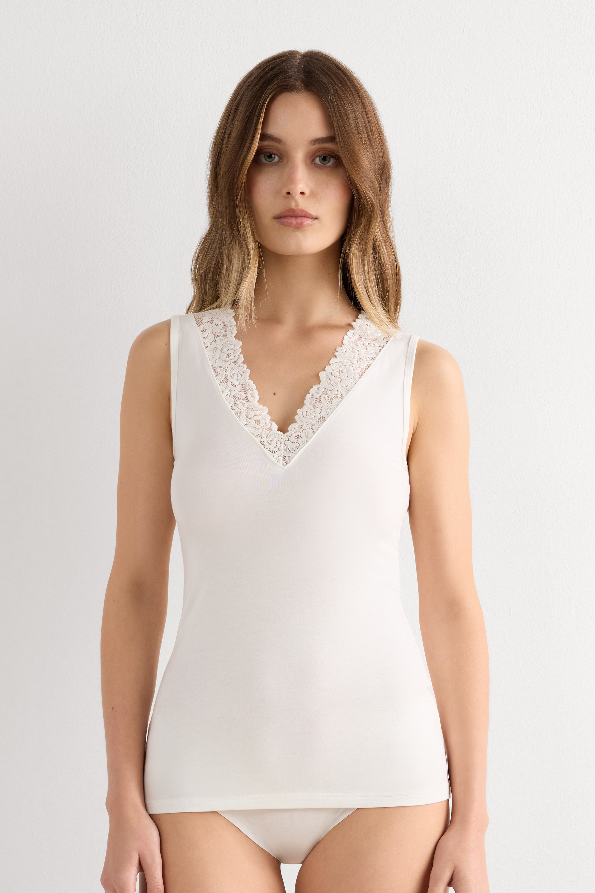 Pretty Flowers モダール＆レース タンクトップ