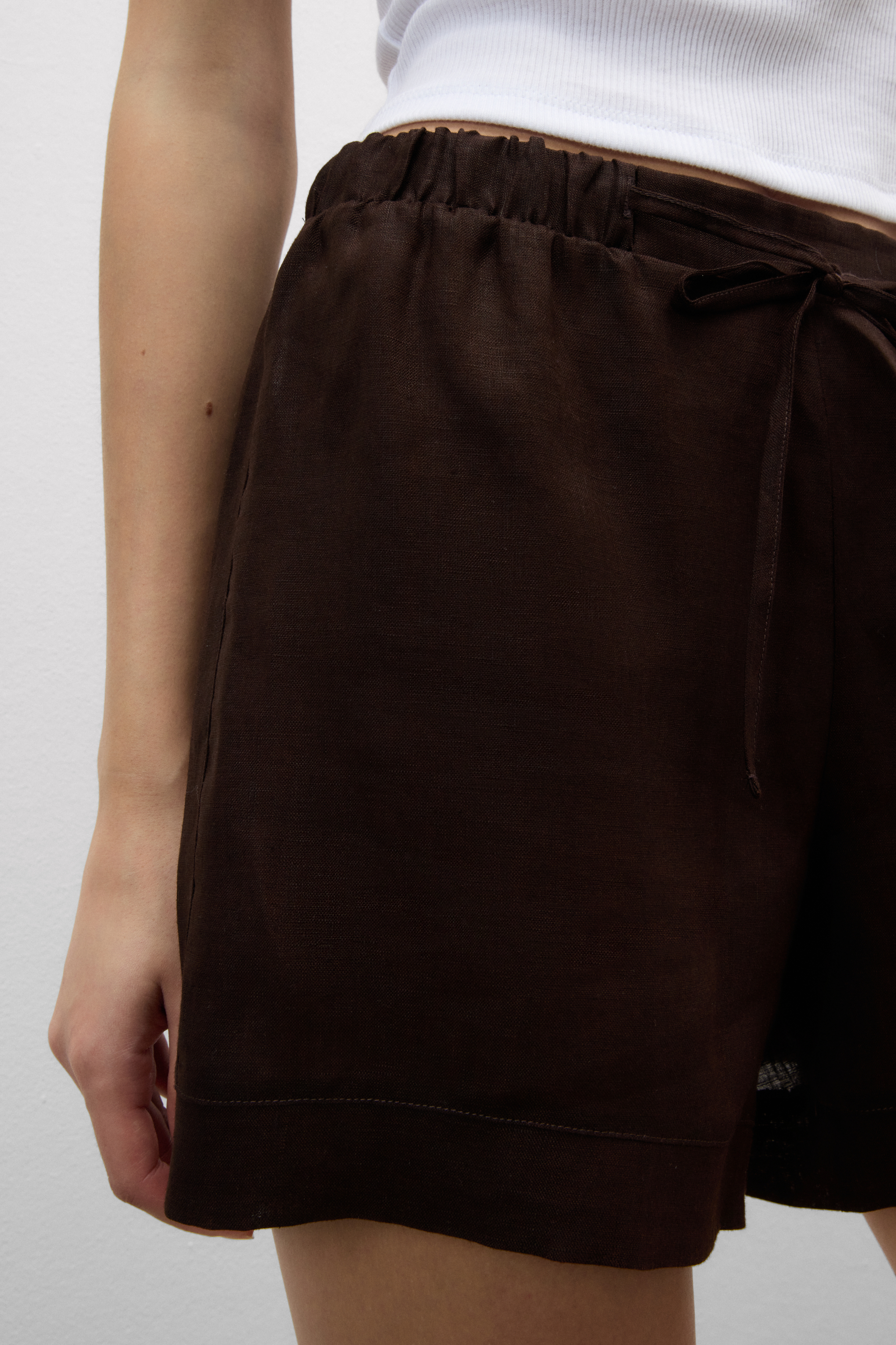The Pure Linen リネンファブリック ショートパンツ