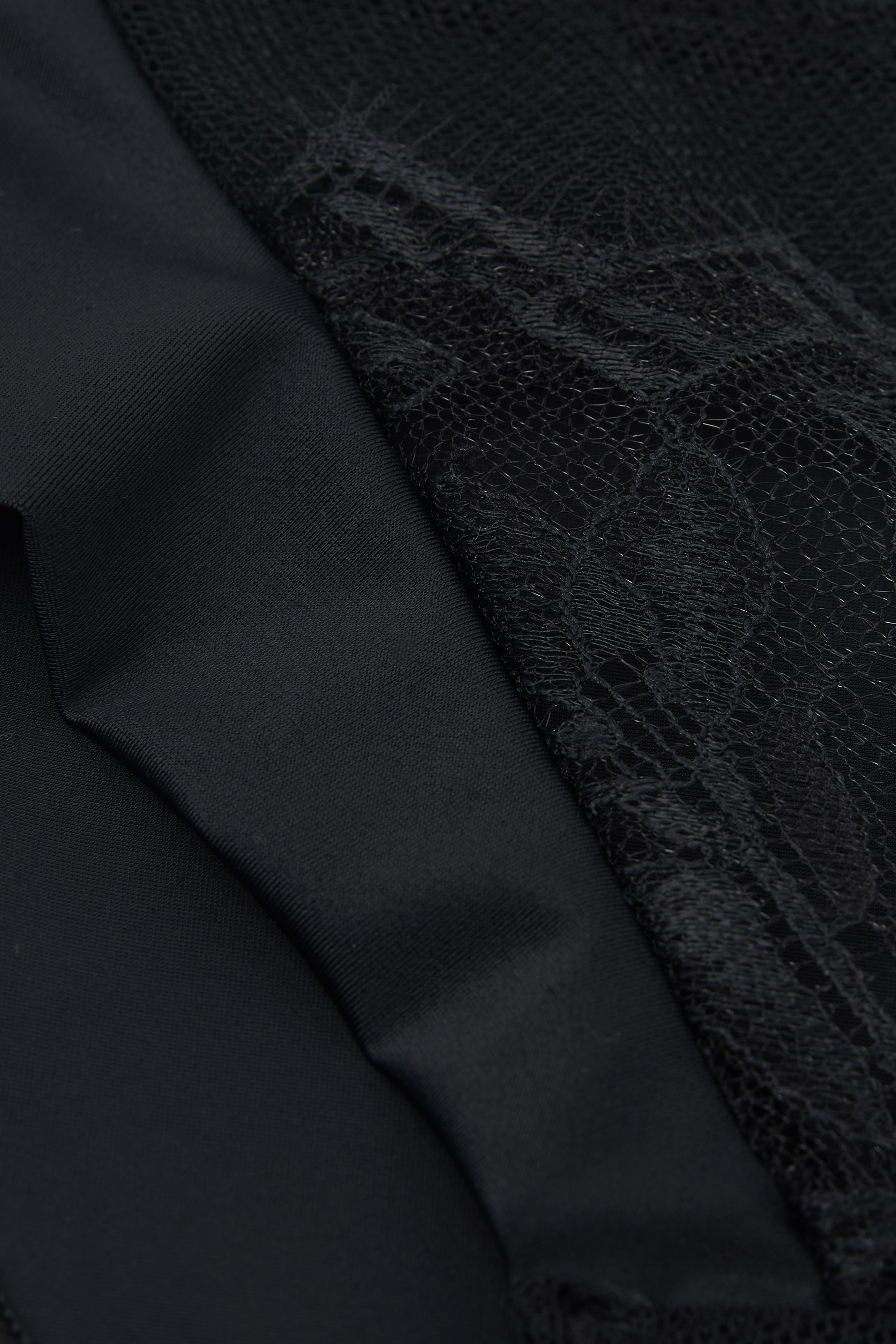 "Playful Glamour" レース ショーツ