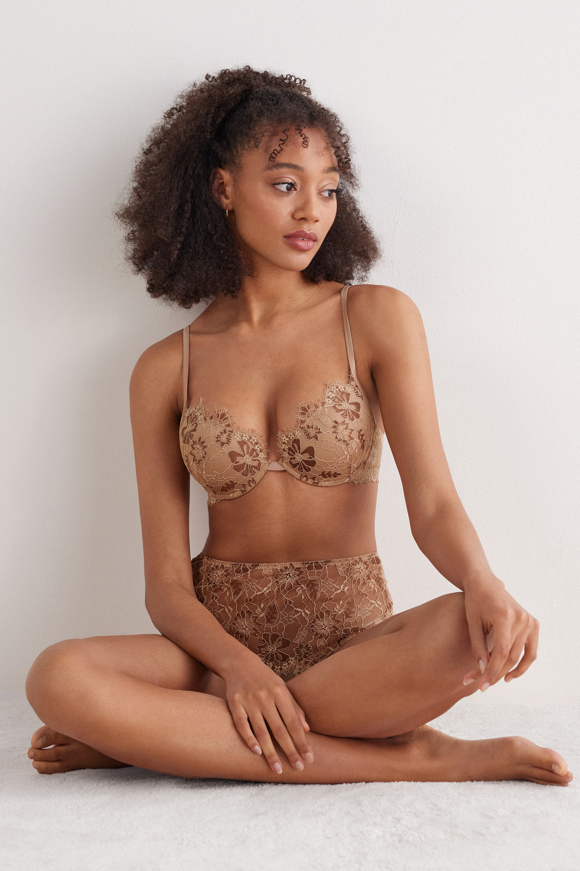 Summer Glow Bellissima プッシュアップブラ