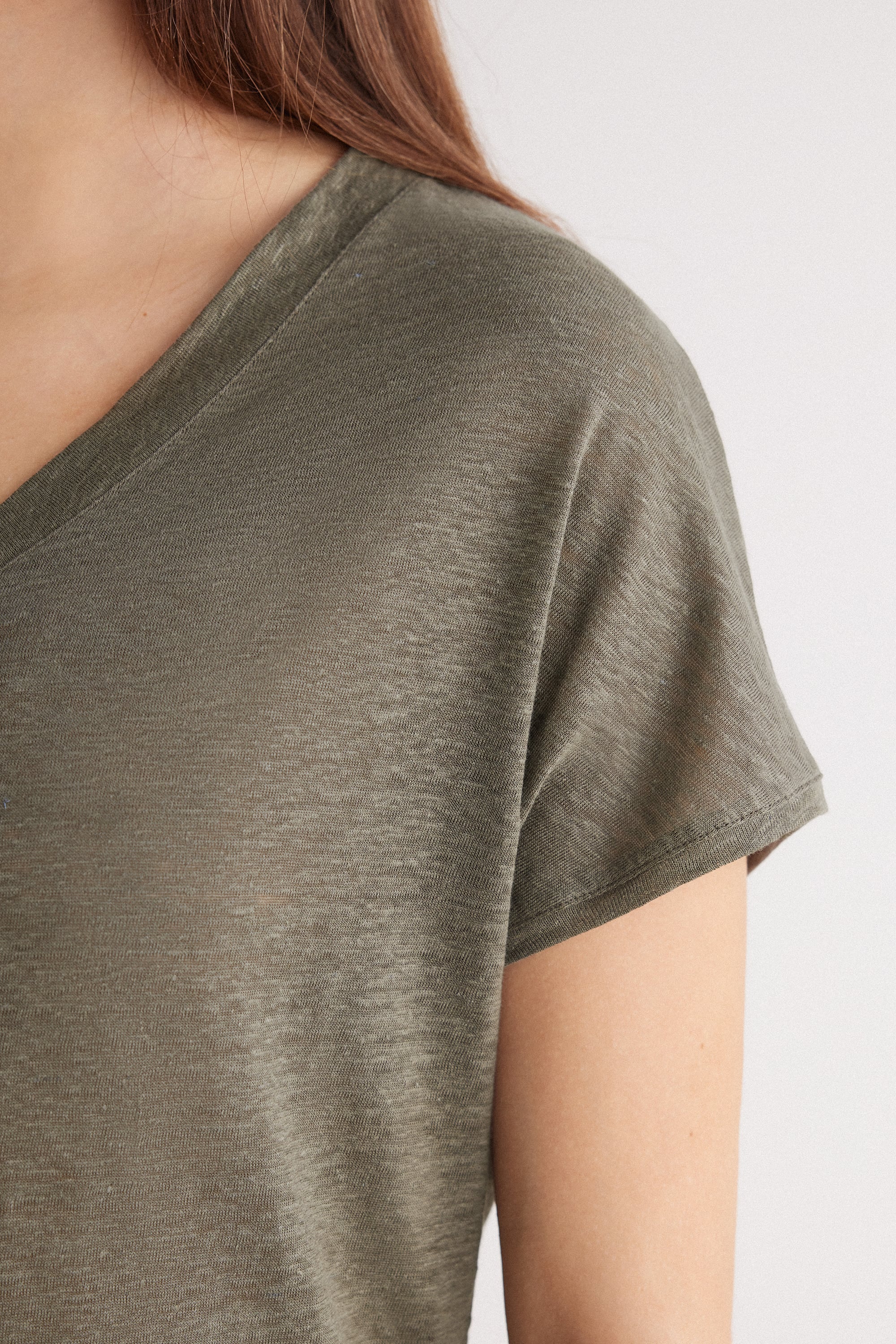 The Pure Linen リネン Vネック ショートスリーブ Tシャツ